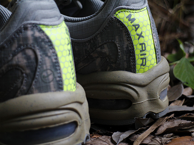 AIR MAX TAILWIND 4 SP “DIGI CAMO”01
