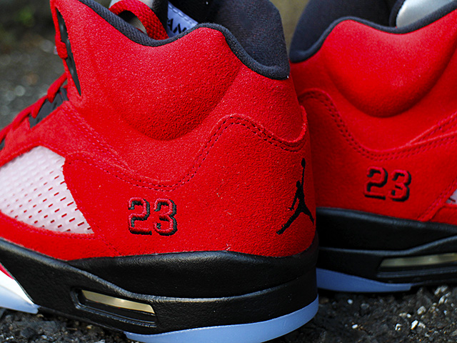 AIR JORDAN 5 RETRO “TORO BRAVO 2021”01
