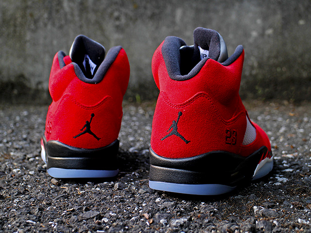 AIR JORDAN 5 RETRO “TORO BRAVO 2021”01