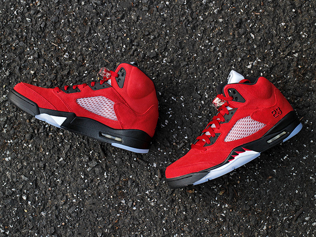 AIR JORDAN 5 RETRO “TORO BRAVO 2021”01