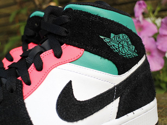 AIR JORDAN 1 MID SE “MOUNTAINSIDE”01