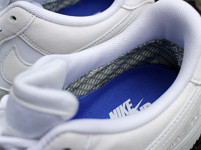 AIR FORCE 1 “GORE-TEX TRIPLE WHITE”01
