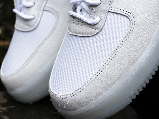 AIR FORCE 1 “GORE-TEX TRIPLE WHITE”01