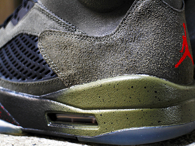 AIR JORDAN 5 RETRO “FEAR”01