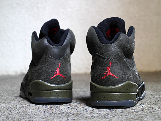 AIR JORDAN 5 RETRO “FEAR”01