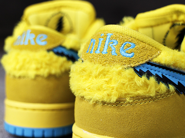 SB DUNK LOW PRO QS “GRATEFUL DEAD/YELLOW BEAR”01