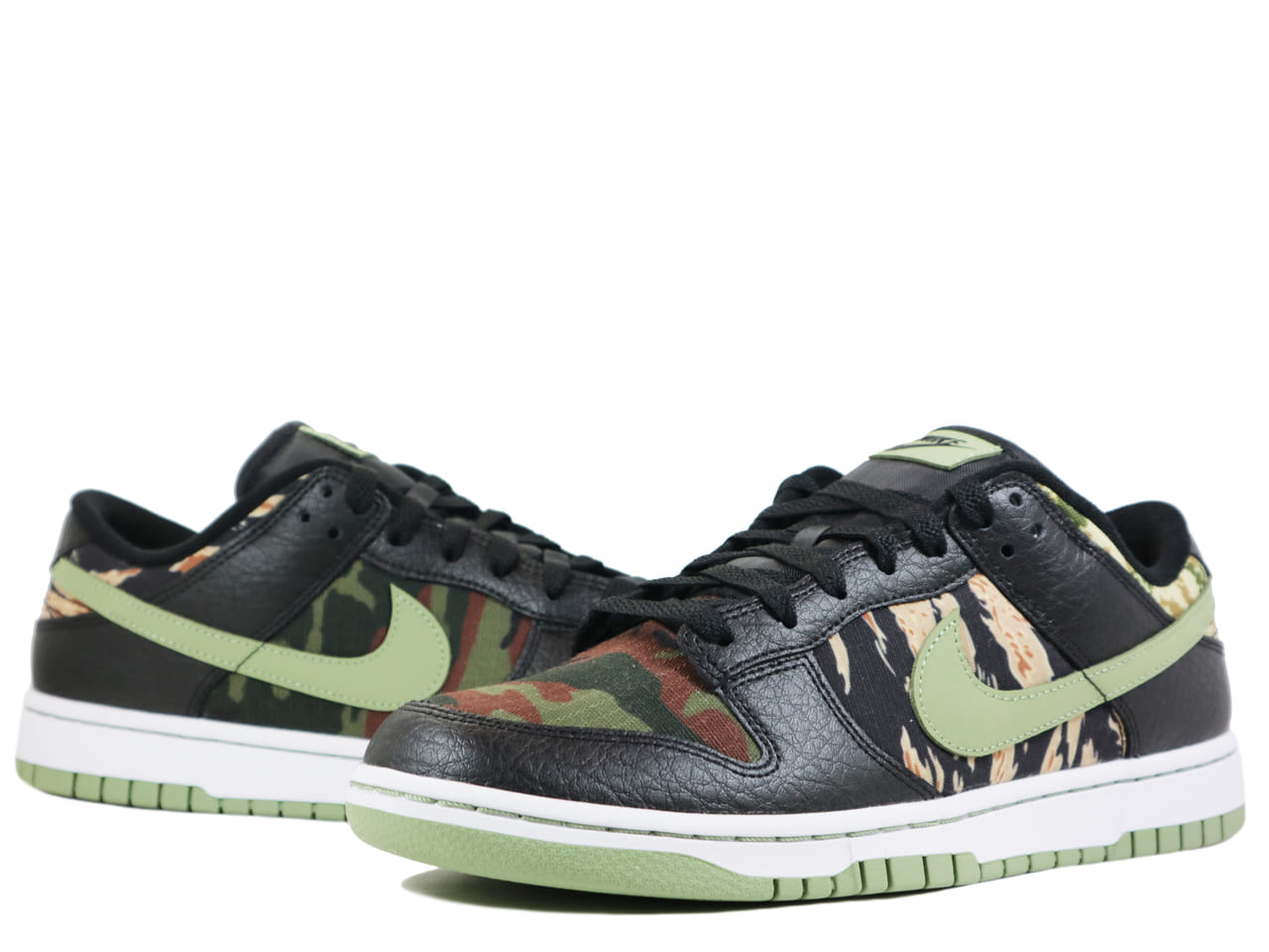 DUNK LOW SE DH0957-001 - 2