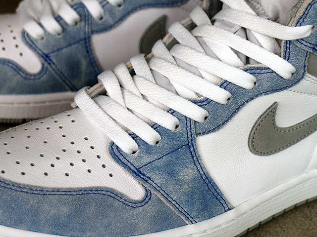 AIR JORDAN 1 RETRO HIGH OG “HYPER ROYAL/LIGHT SMOKE GREY”01