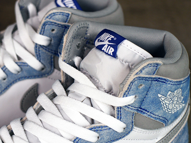 AIR JORDAN 1 RETRO HIGH OG “HYPER ROYAL/LIGHT SMOKE GREY”01