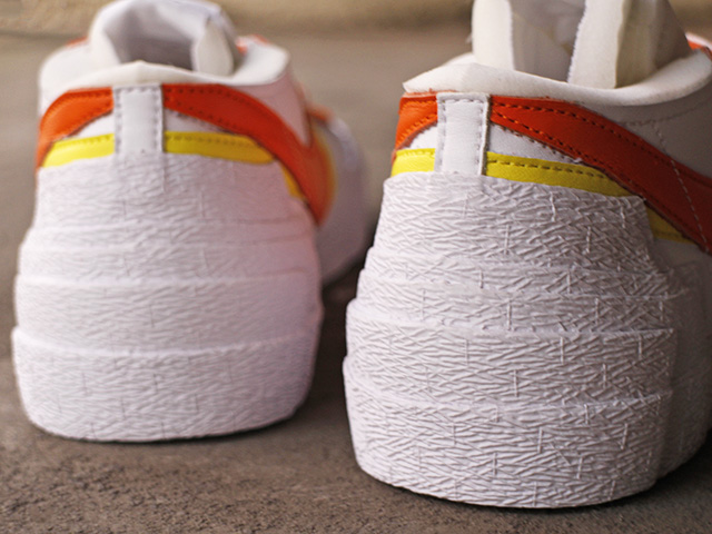 BLAZER LOW “SACAI” WHITE/MAGMAORANGE01