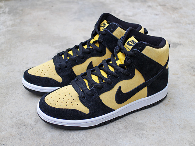 SB DUNK HIGH PRO “BLACK-VARSITY MAZE”01