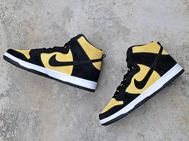 SB DUNK HIGH PRO “BLACK-VARSITY MAZE”01