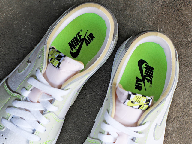 AIR JORDAN 1 LOW OG “GHOST GREEN”01