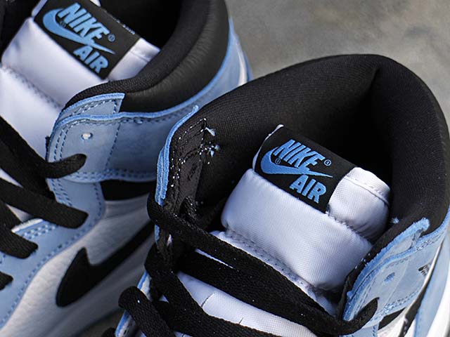 AIR JORDAN 1 RETRO HIGH OG “UNIVERSITY BLUE/BLACK”01