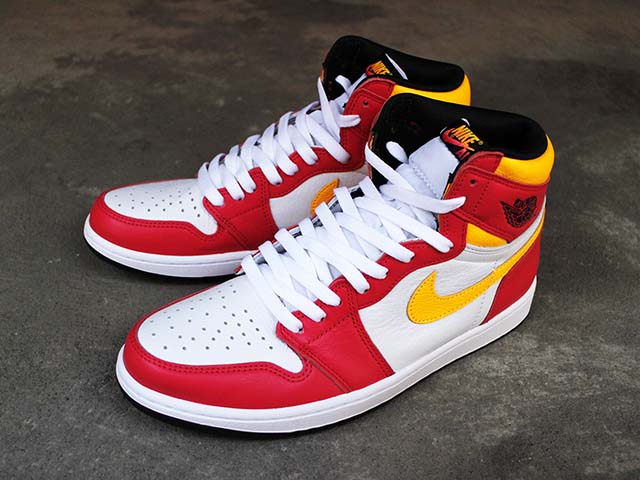 AIR JORDAN 1 RETRO HIGH OG “LIGHT FUSION RED”01