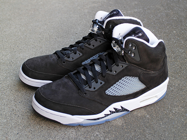AIR JORDAN 5 RETRO “MOONLIGHT”01