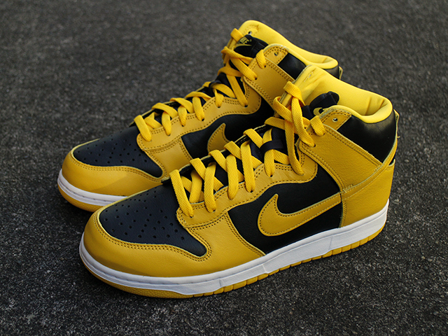 DUNK HI SP “IOWA”01
