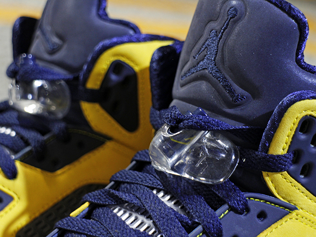 AIR JORDAN 5 RETRO SE “MICHIGAN”01