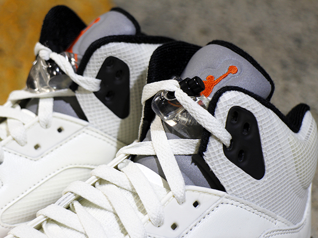 AIR JORDAN 5 RETRO “ORANGE BLAZE”01