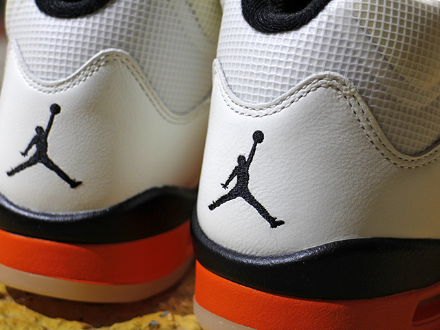 AIR JORDAN 5 RETRO “ORANGE BLAZE”01