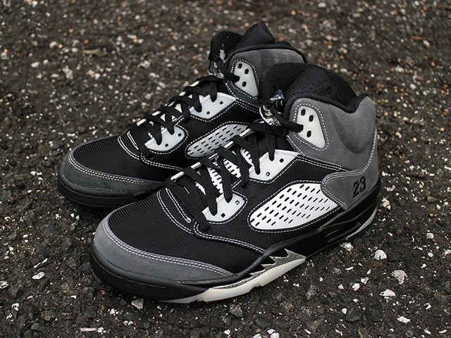 AIR JORDAN 5 RETRO “ANTHRACITE #23”01