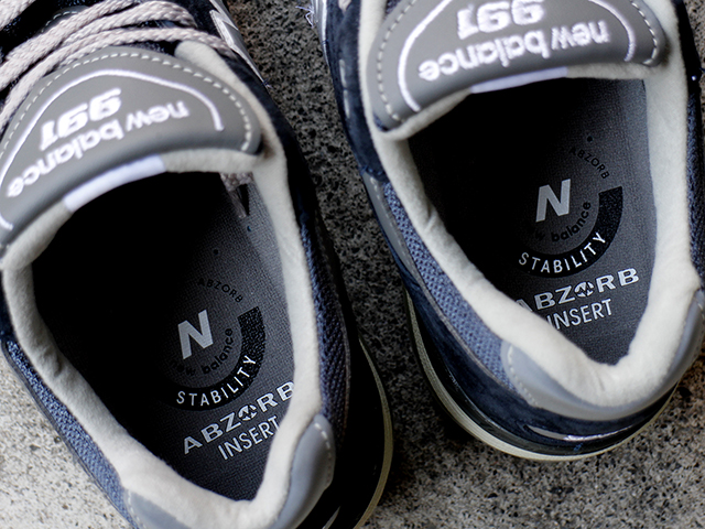 M991NV “NAVY” MADE IN ENGLAND01