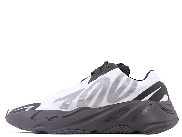 adidas YEEZY 700 NMVN ブルーティント