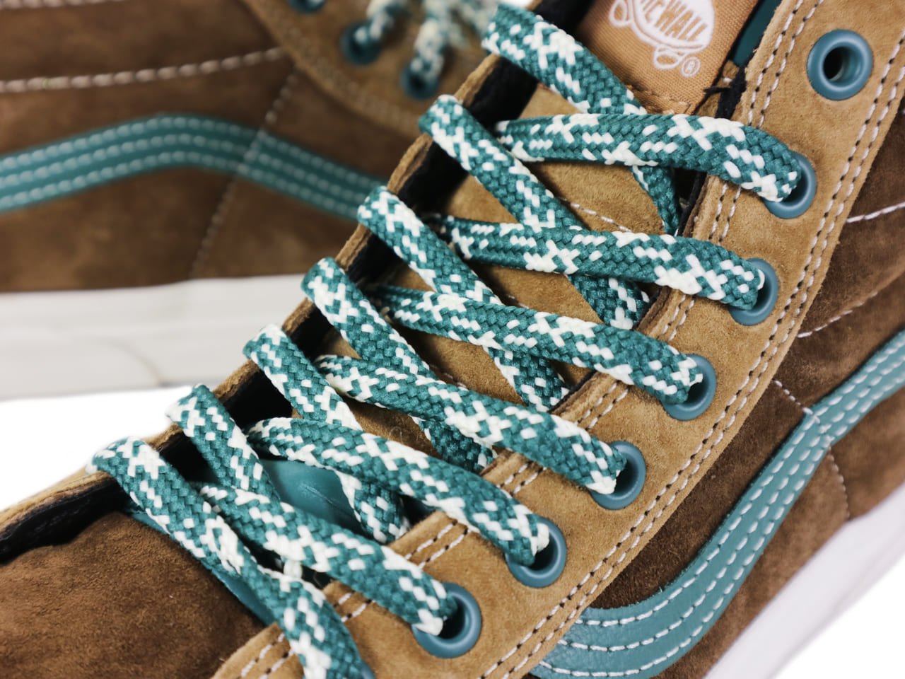 SK8-HI MTE LX VN0A4P3JTUM1 - 5