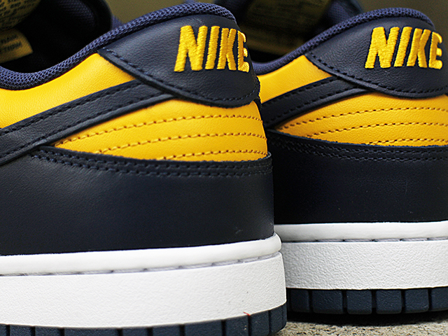 DUNK LOW RETRO “MICHIGAN 2021”01