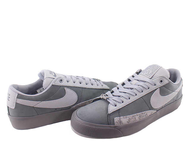 SB BLAZER LOW QS DN3754-001 - 2