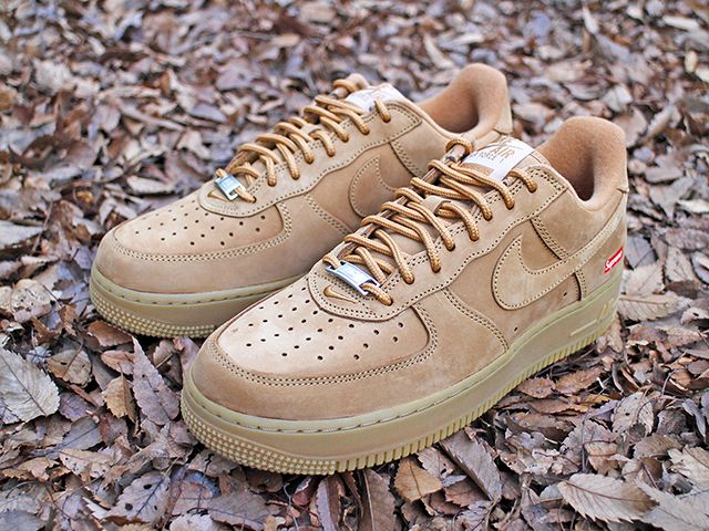 AIR FORCE 1 LOW “SUPREME” FLAX01