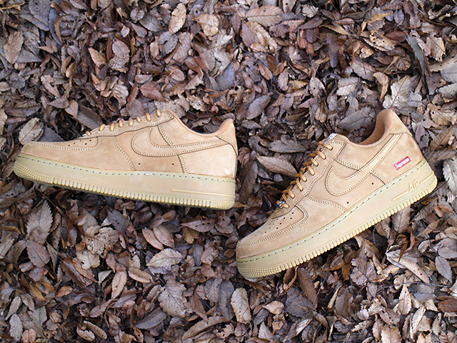 AIR FORCE 1 LOW “SUPREME” FLAX01