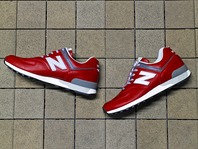M576 RED MADE IN ENGLAND01