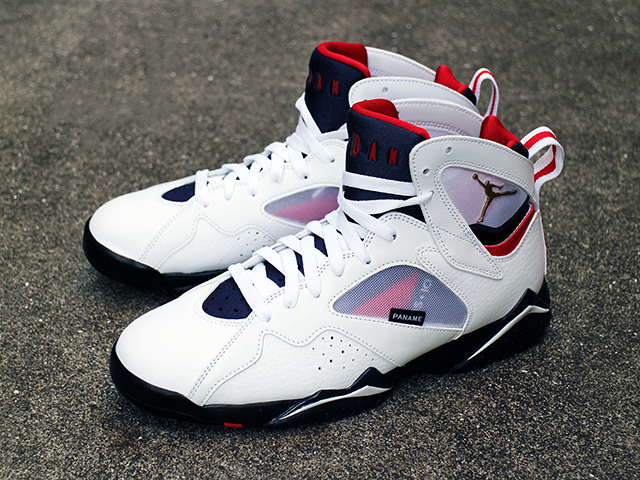 AIR JORDAN 7 RETRO “PARIS SAINT-GERMAIN FC”01