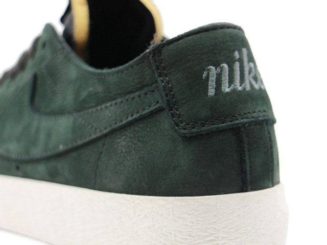 SB ZOOM BLAZER LOW DECON AA4274-002 - 6