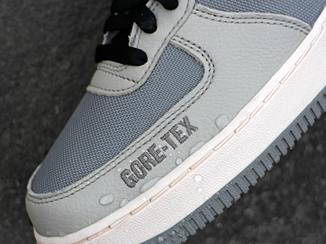 AIR FORCE 1 GORE-TEX “MOON FOSSIL”01