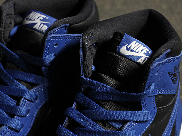 AIR JORDAN 1 RETRO HIGH OG “DARK MARINA BLUE”01