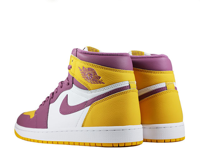 NIKE AIRJORDAN 1 RETRO HIGH OG "VOLTGOLD靴/シューズ