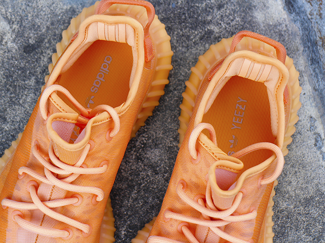 YEEZY BOOST 350 V2 “MONO CLAY”01