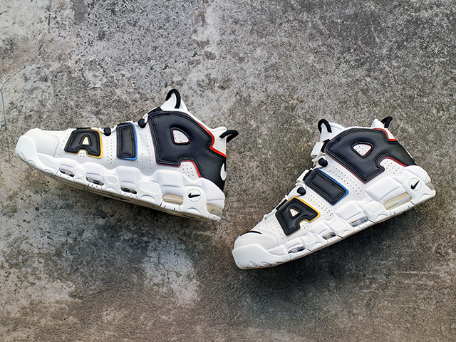 AIR MORE UPTEMPO 96 “TRADING CARDS”01