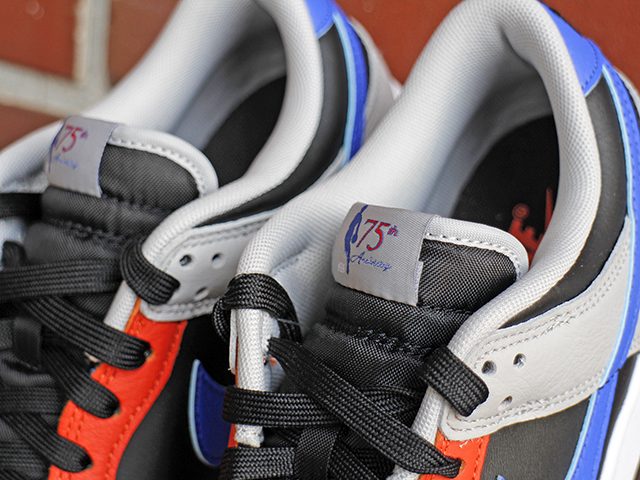 DUNK LOW RETRO EMBEDDED “NBA 75TH ANNIVERSARY NY”01