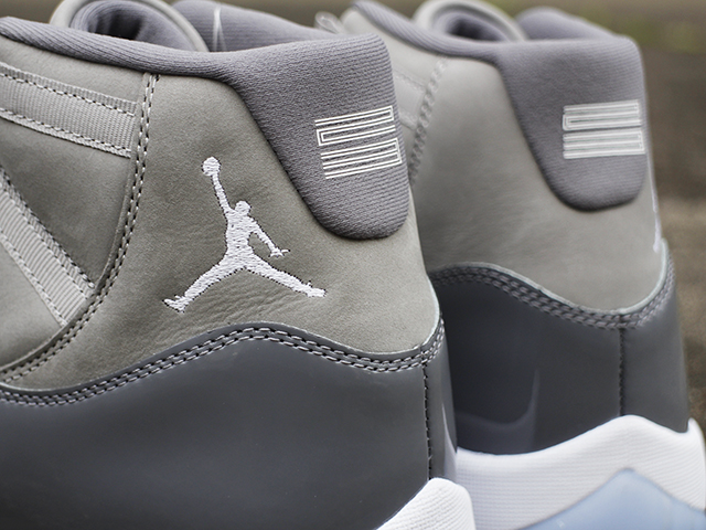 AIR JORDAN 11 RETRO “MEDIUM GREY 2021”01
