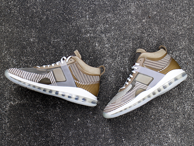 LEBRON × JOHN ELLIOTT ICON QS “PARACHUTE BEIGE”01