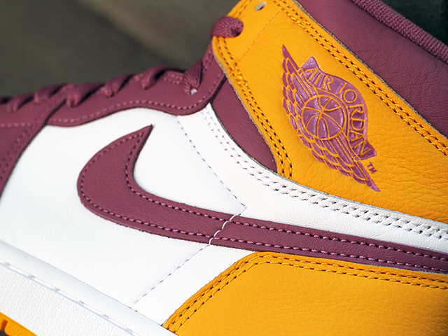 AIR JORDAN 1 RETRO HIGH OG “BROTHERHOOD”01