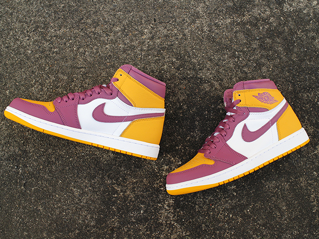 AIR JORDAN 1 RETRO HIGH OG “BROTHERHOOD”01
