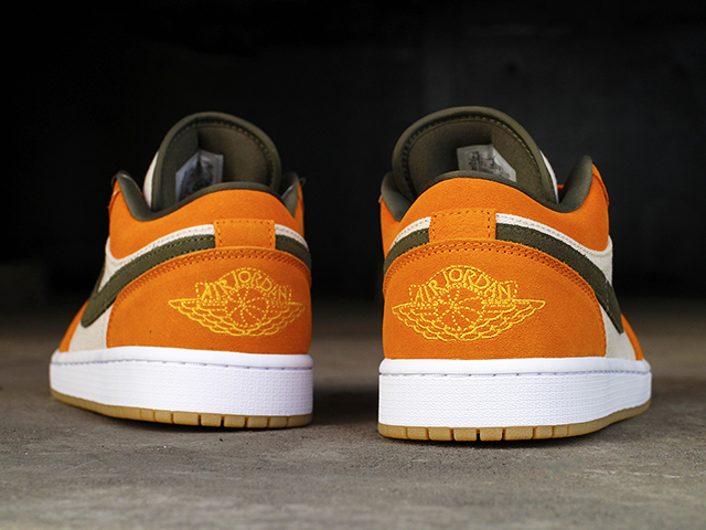 AIR JORDAN 1 LOW SE MEDIUM OLIVE-LIGHT CURRY01