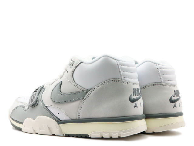 AIR TRAINER 1 SKIT
