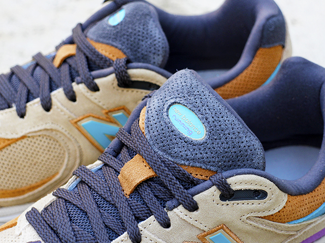 NEW BALANCE M2002R WA BEIGE/PURPLE01