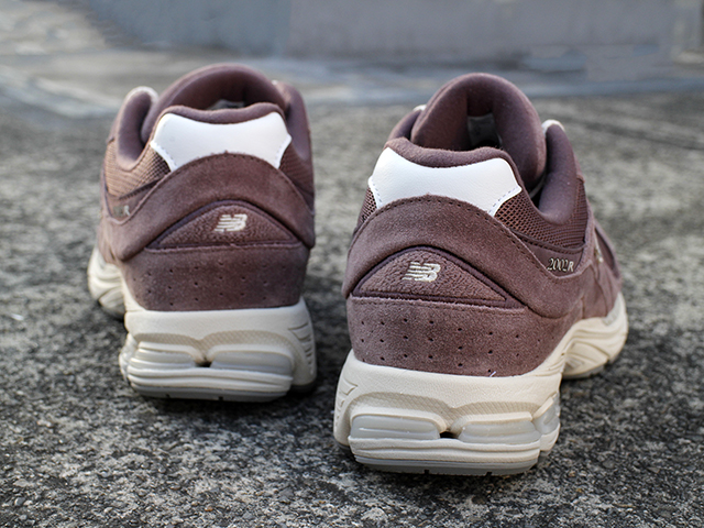 NEW BALANCE M2002 RHD BLACK FIG01