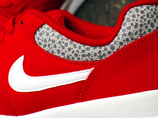 AIR SAFARI “UNIVERSITY RED”01